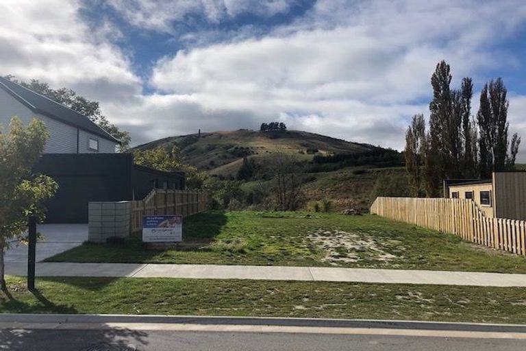 Photo of property in 39 Red Cottage Drive, Lake Hayes, Queenstown, 9304