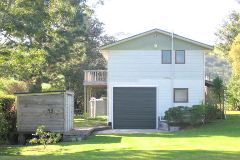Photo of property in 93 Oyster Drive, Cooks Beach, Whitianga, 3591