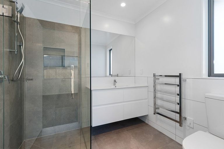 Photo of property in 60 Helenvale Crescent, Pokeno, 2402