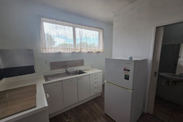 Photo of property in 2/4 Carlie Street, Papatoetoe, Auckland, 2025