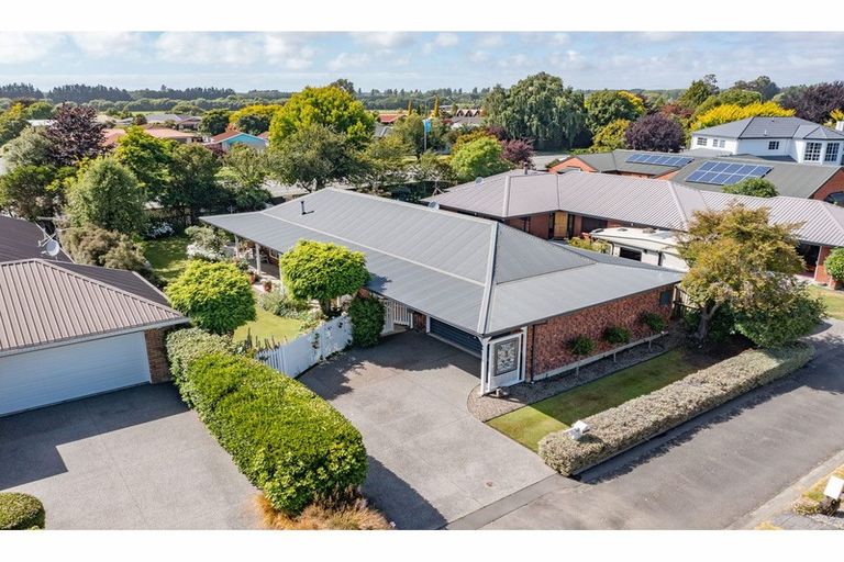 Photo of property in 11 Canon Stack Place, Kaiapoi, 7630