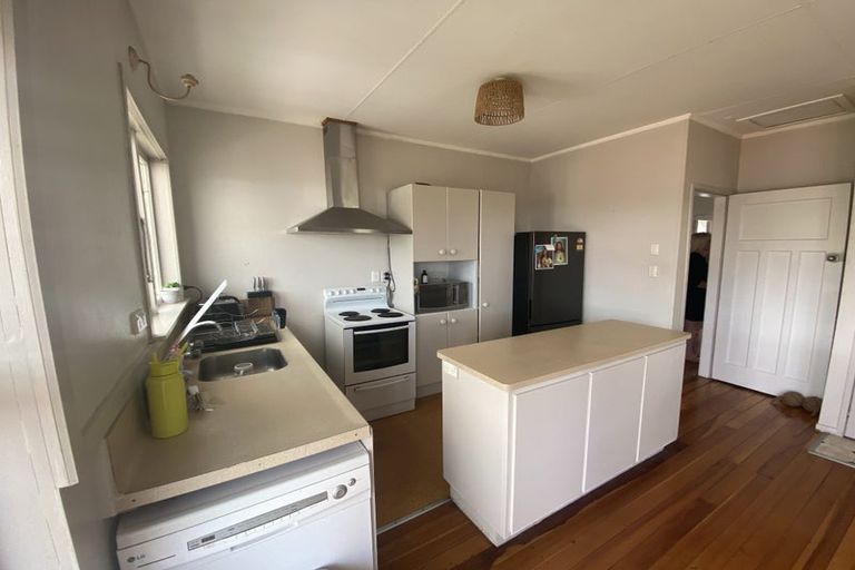 Photo of property in 3 Oxford Street, Fairfield, Hamilton, 3214