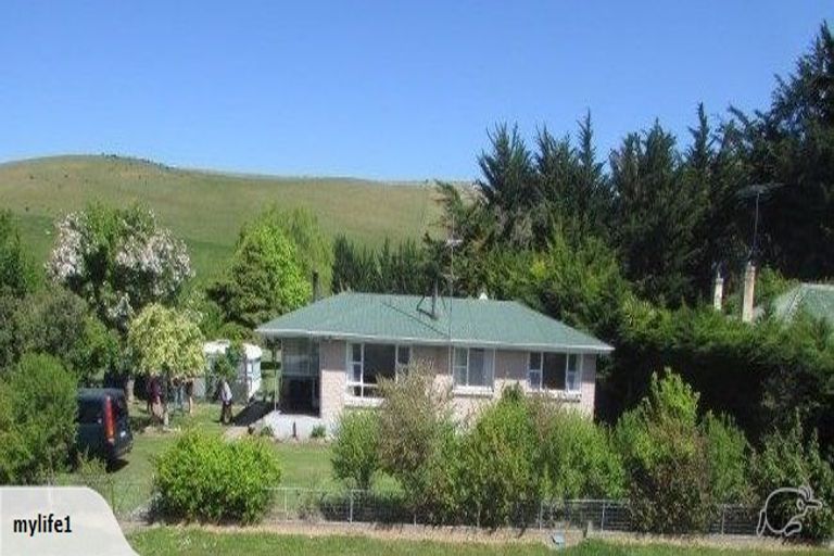 Photo of property in 37 Princes Street, Waikari, 7420