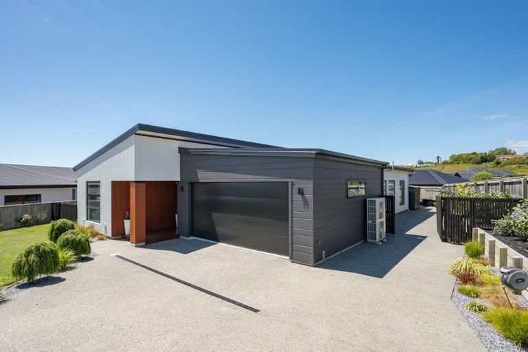 Photo of property in 68 Katania Heights, Brightwater, 7022