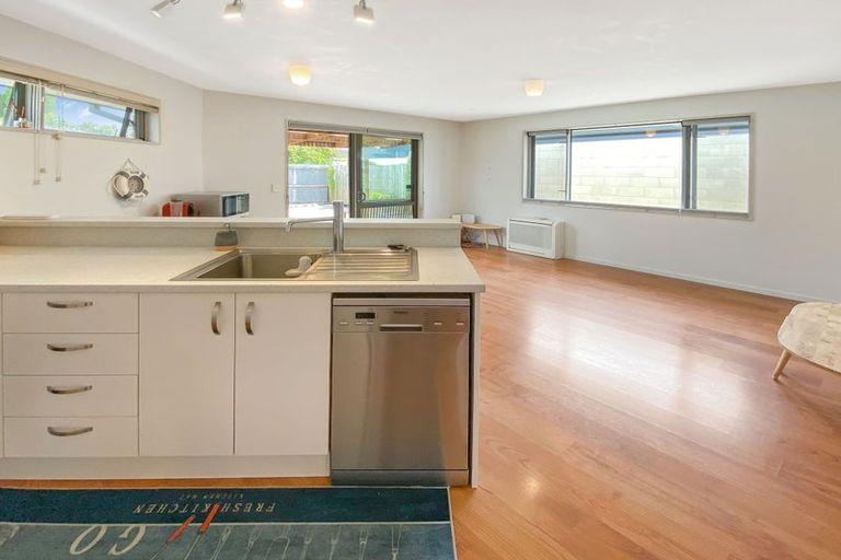 Photo of property in 4/85 Yaldhurst Road, Sockburn, Christchurch, 8042
