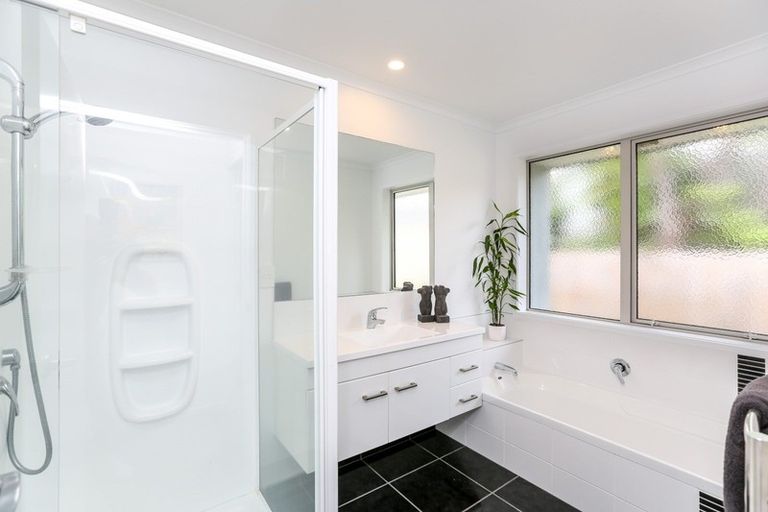 Photo of property in 27a Bulkeley Terrace, New Plymouth, 4310