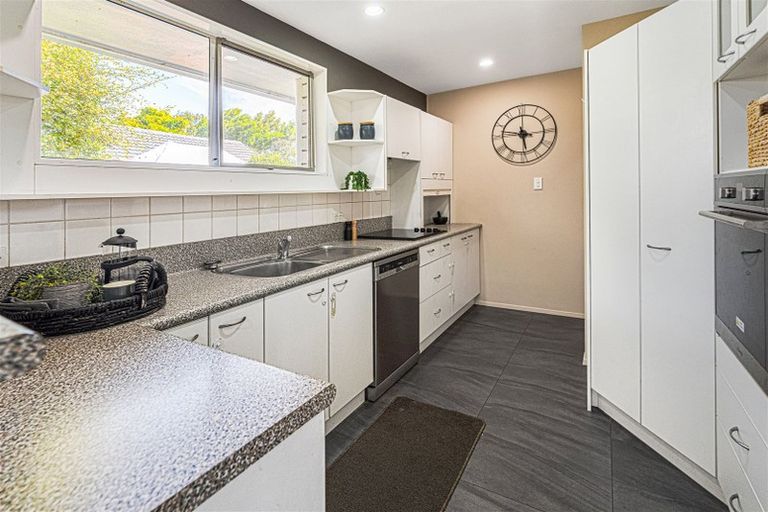 Photo of property in 176 Halswell Junction Road, Halswell, Christchurch, 8025