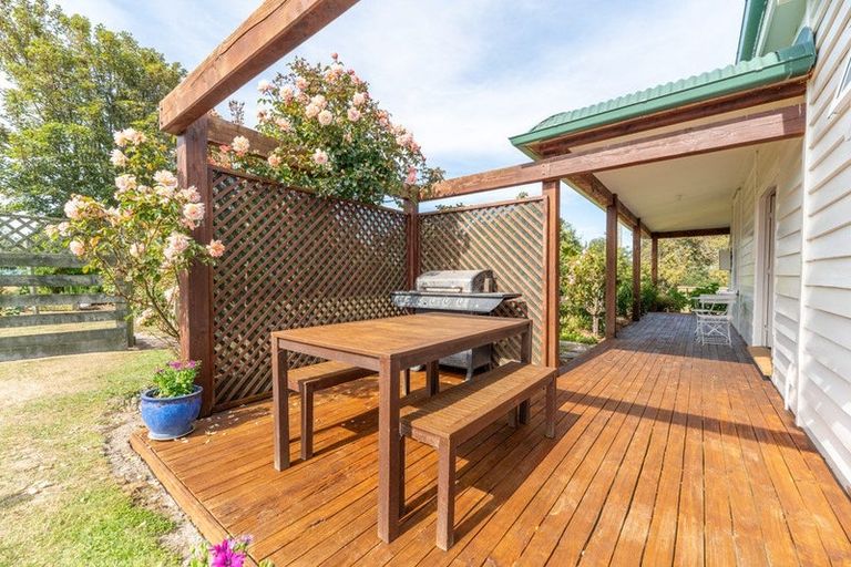 Photo of property in 30 Springbank Road, Otaio, Timaru, 7971