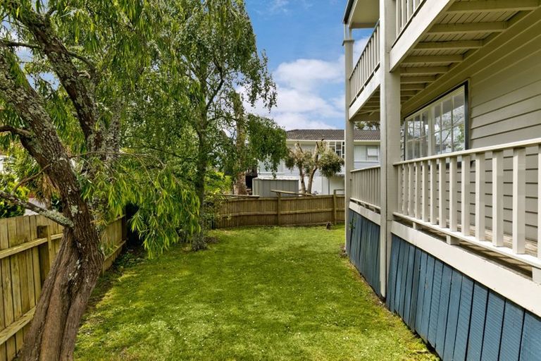 Photo of property in 263a Henderson Valley Road, Henderson, Auckland, 0612