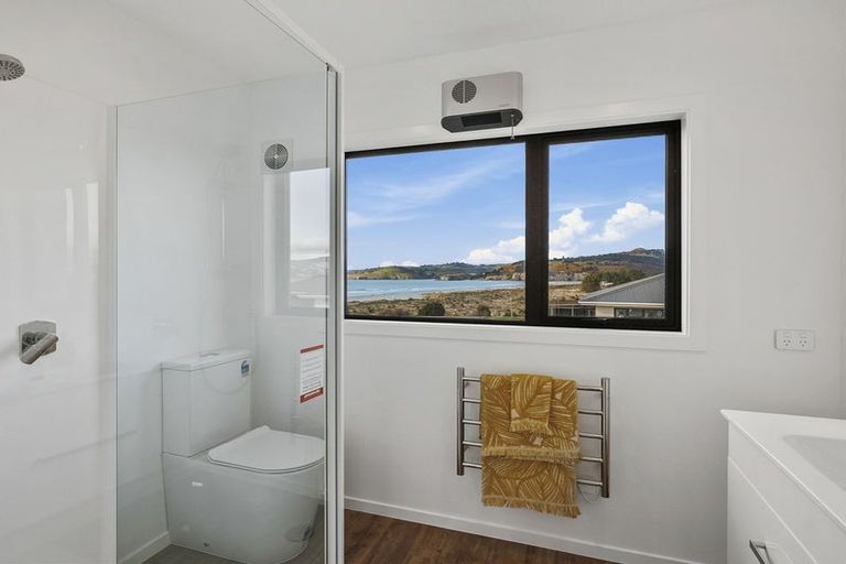 Photo of property in 9 Okahau Terrace, Warrington, 9471