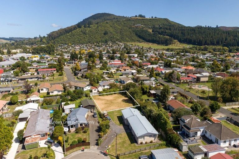 Photo of property in 8c Kouma Place, Fairy Springs, Rotorua, 3015