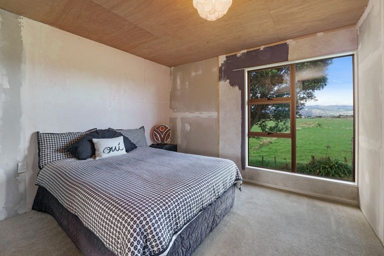 Photo of property in 9 Yates Street, Otaki Beach, Otaki, 5512