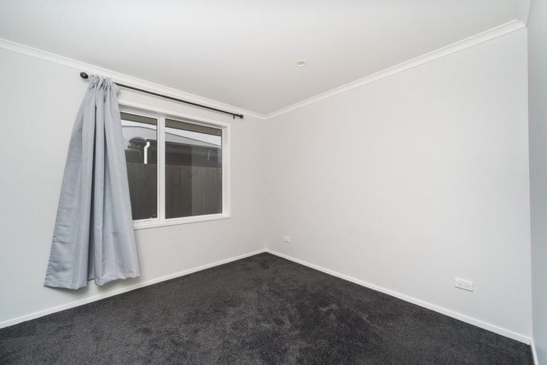 Photo of property in 9 Mediterranean Grove, Fitzherbert, Palmerston North, 4410