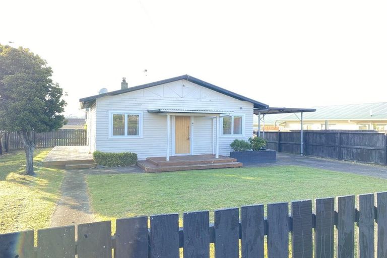 Photo of property in 9 School Road, Tuakau, 2121