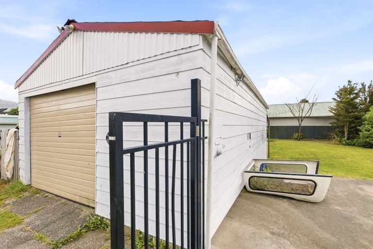 Photo of property in 16 Raukura Street, Turangi, 3334