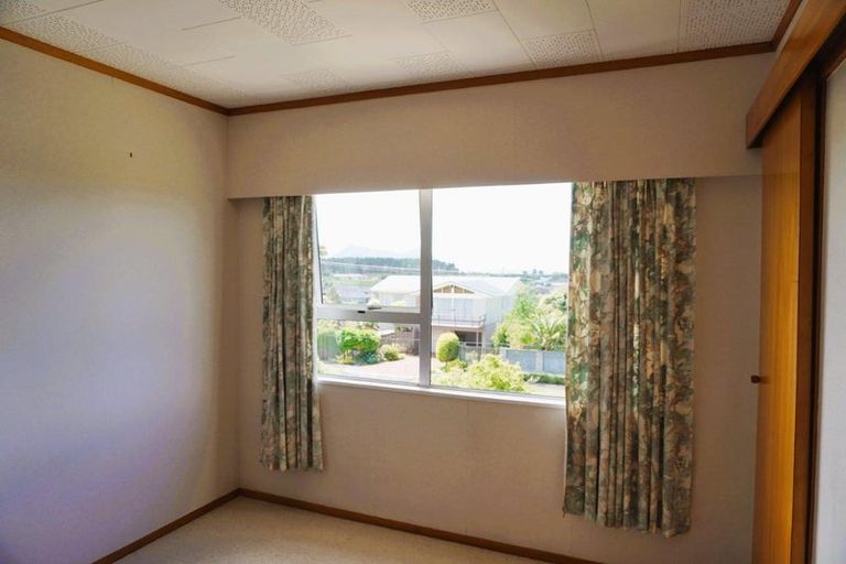 Photo of property in 12 Seaview Road, Ruakaka, 0116