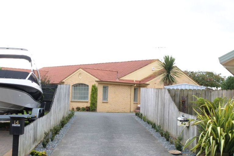 Photo of property in 16 Aspatria Place, Northpark, Auckland, 2013