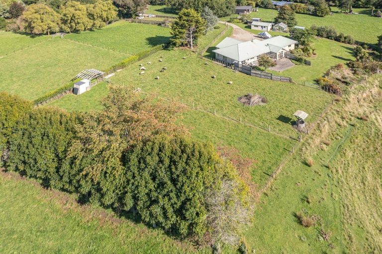 Photo of property in 16 Tokomaru Road West, Brunswick, Whanganui, 4571
