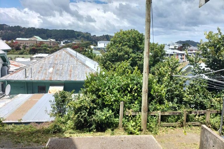 Photo of property in Carillion/the Knoll, 33 Thompson Street, Mount Cook, Wellington, 6011