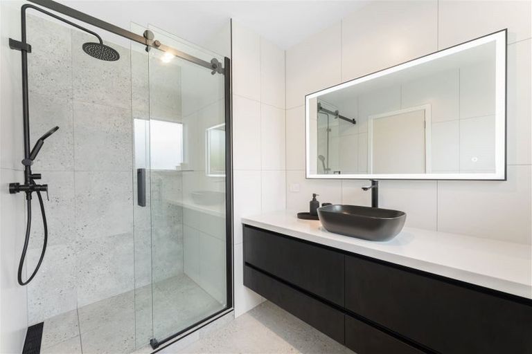 Photo of property in 79 John Downs Drive, Browns Bay, Auckland, 0630