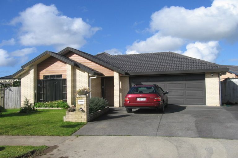 Photo of property in 19 Balla Place, East Tamaki, Auckland, 2016