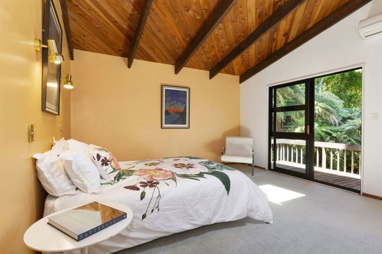 Photo of property in 30 Ngaumatau Road, Point Howard, Lower Hutt, 5013