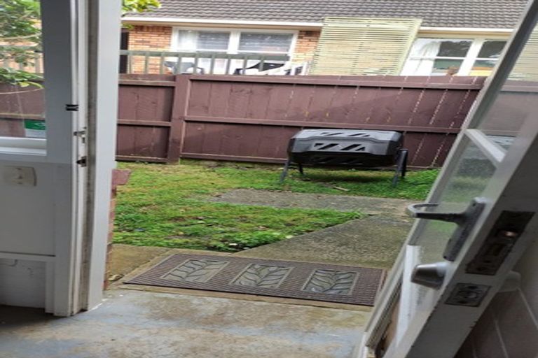 Photo of property in 1/23 Ellen Avenue, Hillcrest, Auckland, 0627