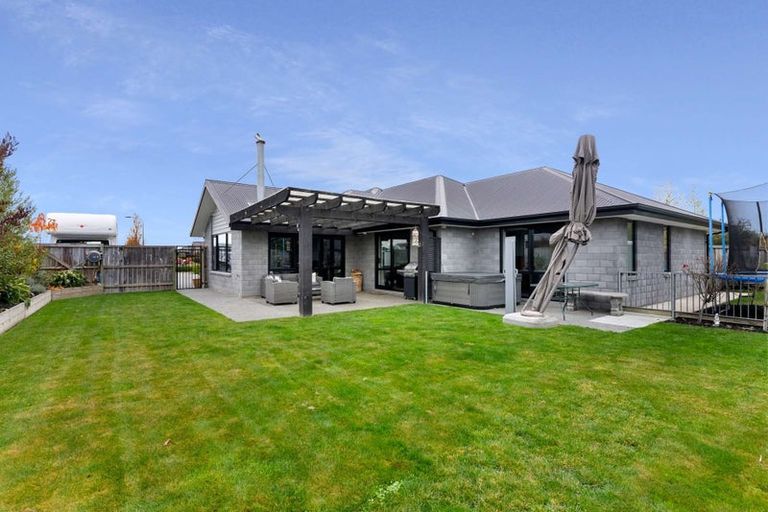 Photo of property in 31 Navy Loop, Rolleston, 7614