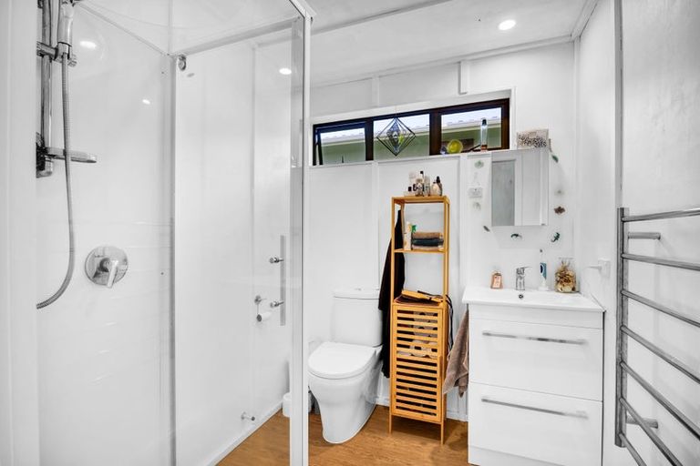 Photo of property in 288e Mangorei Road, Merrilands, New Plymouth, 4312