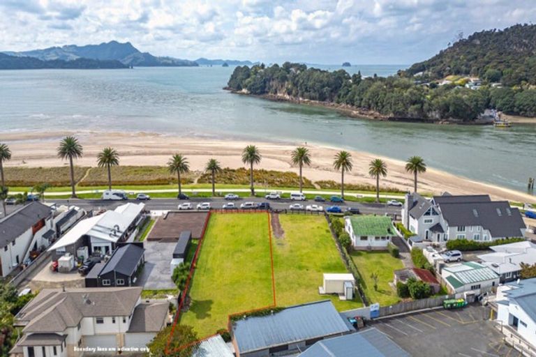 Photo of property in 17 The Esplanade, Whitianga, 3510