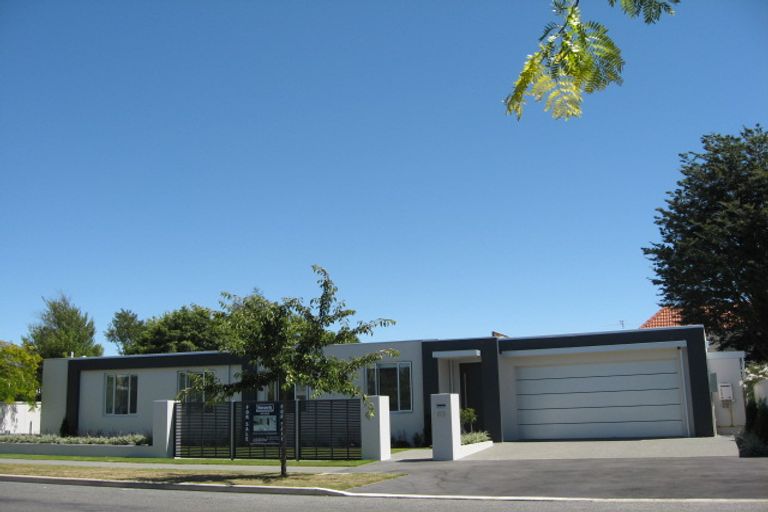 Photo of property in 63 Merivale Lane, Merivale, Christchurch, 8014