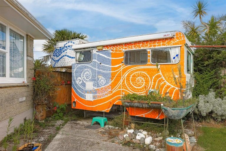 Photo of property in 47 Lyndhurst Street, Westport, 7825