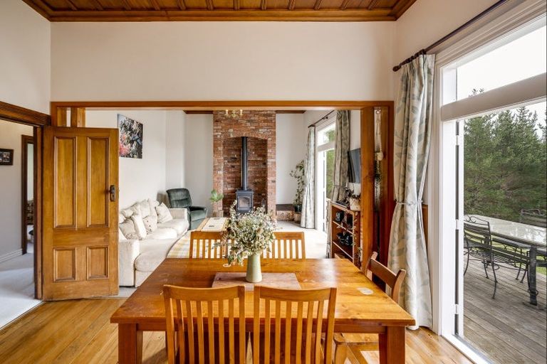 Photo of property in 972 Kahuranaki Road, Kahuranaki, Havelock North, 4295