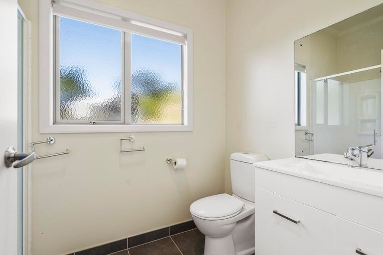 Photo of property in 15 Motutara Road, Oakura, Hikurangi, 0184