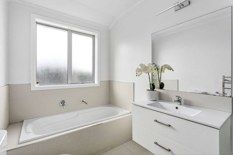 Photo of property in 6 Hehan Close, Cambridge, 3434