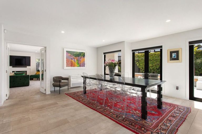 Photo of property in 2a Wairarapa Terrace, Merivale, Christchurch, 8014