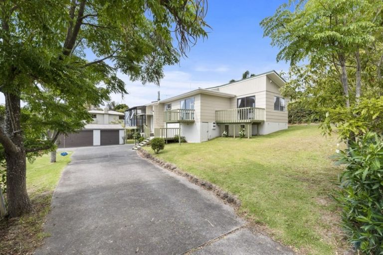 Photo of property in 5 Ladies Mile, Manly, Whangaparaoa, 0930