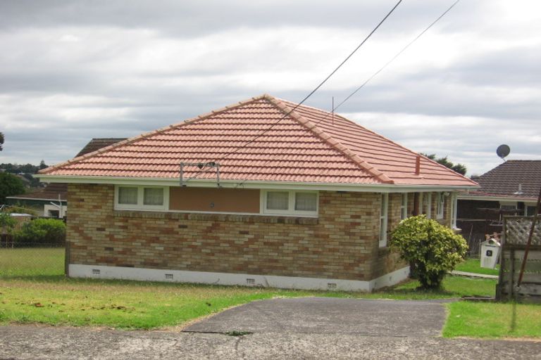 Photo of property in 5 Scanlen Terrace, Kelston, Auckland, 0602