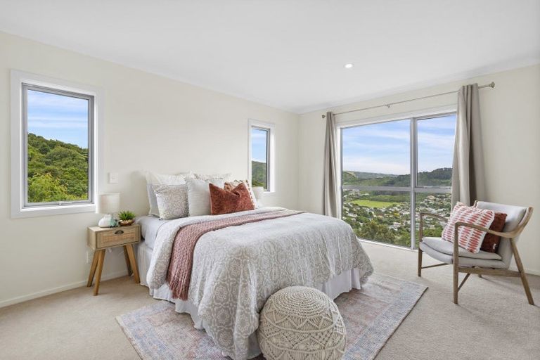 Photo of property in 10 Mewburn Rise, Karori, Wellington, 6012