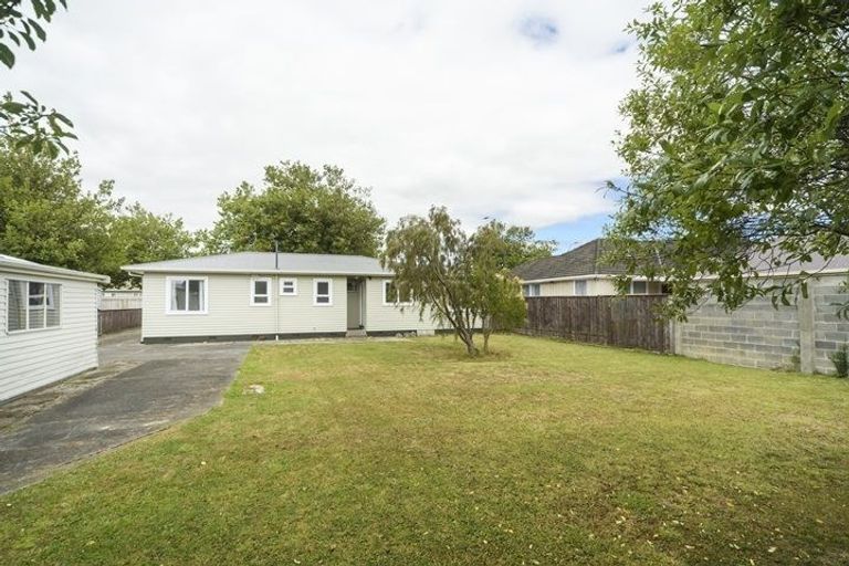 Photo of property in 649 Featherston Street, Roslyn, Palmerston North, 4414