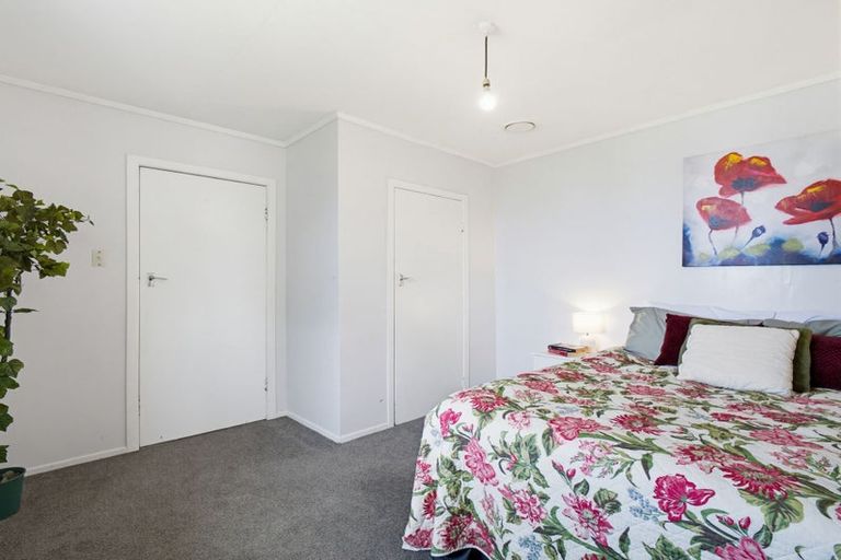 Photo of property in 4 Ashton Terrace, Castlecliff, Whanganui, 4501