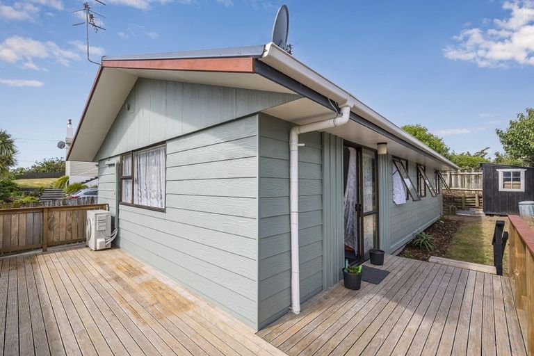 Photo of property in 12 Moa Road, Raumati Beach, Paraparaumu, 5032