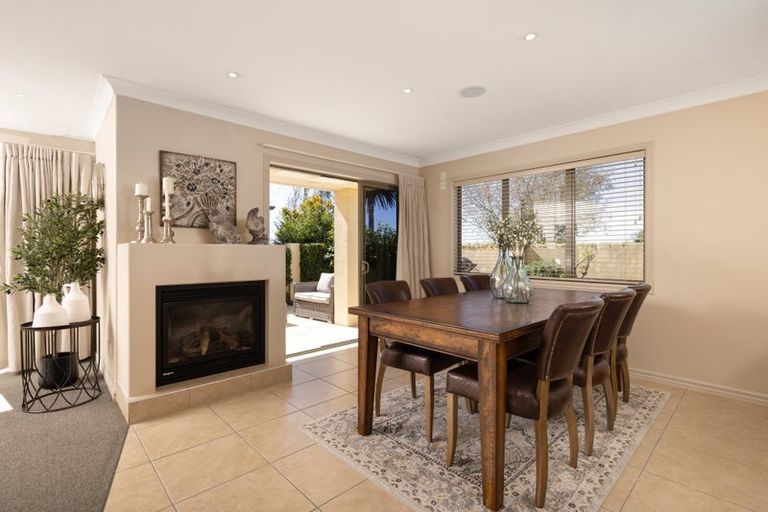 Photo of property in 19 Edgecumbe Road, Tauranga, 3110