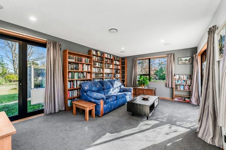 Photo of property in 12 Dawn Place, Kirwee, Darfield, 7571