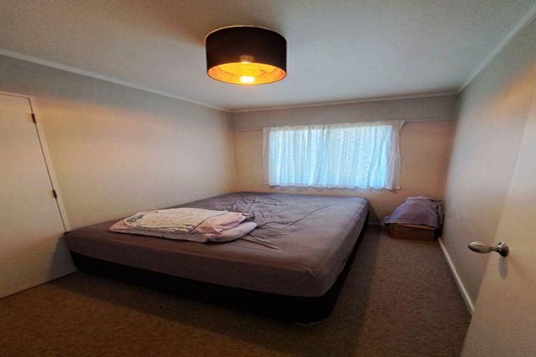 Photo of property in 2/12 Halsey Road, Manurewa, Auckland, 2102