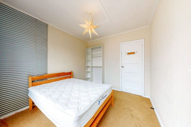 Photo of property in 1137 High Street, Taita, Lower Hutt, 5011