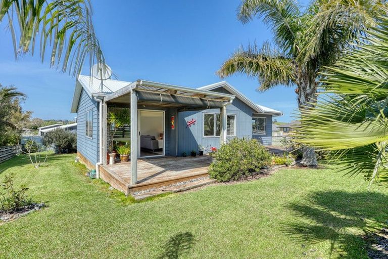 Photo of property in 5 Kakapo Place, Mangawhai, 0505