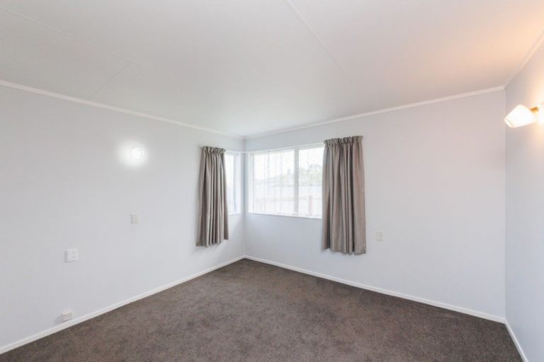 Photo of property in 7 Herbert Avenue, Cloverlea, Palmerston North, 4412