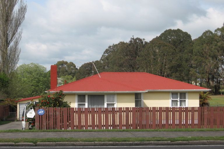 Photo of property in 95 Kawaha Point Road, Kawaha Point, Rotorua, 3010