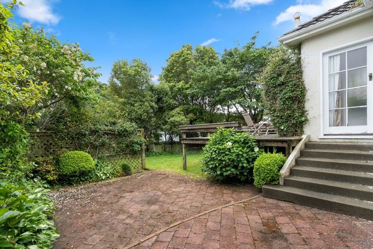 Photo of property in 330 Karori Road, Karori, Wellington, 6012